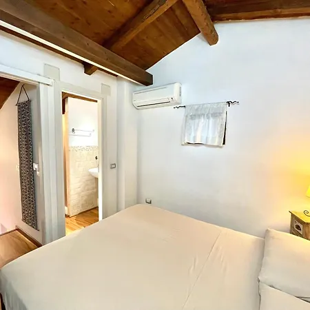 Civico 46 - Old Town Apartment